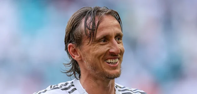 الكشف عن وجهة مودريتش القادمة بعد رحيله عن ريال مدريد